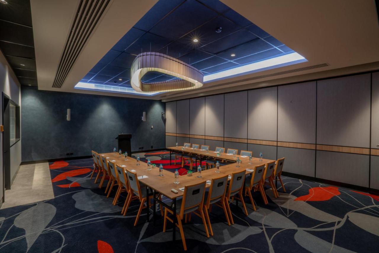 Holiday Inn Sydney St Marys By Ihg Εξωτερικό φωτογραφία